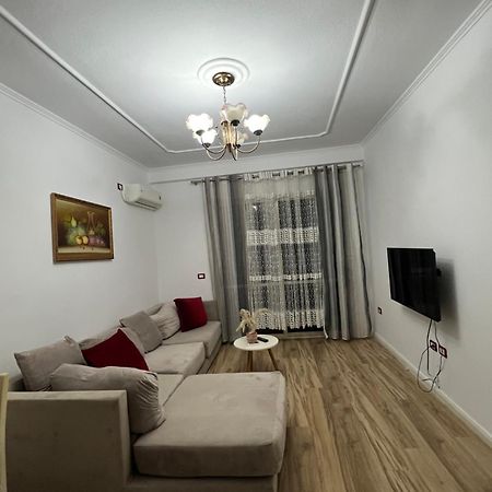 Ferienwohnung Sjsjksdbbd Tirana Exterior foto